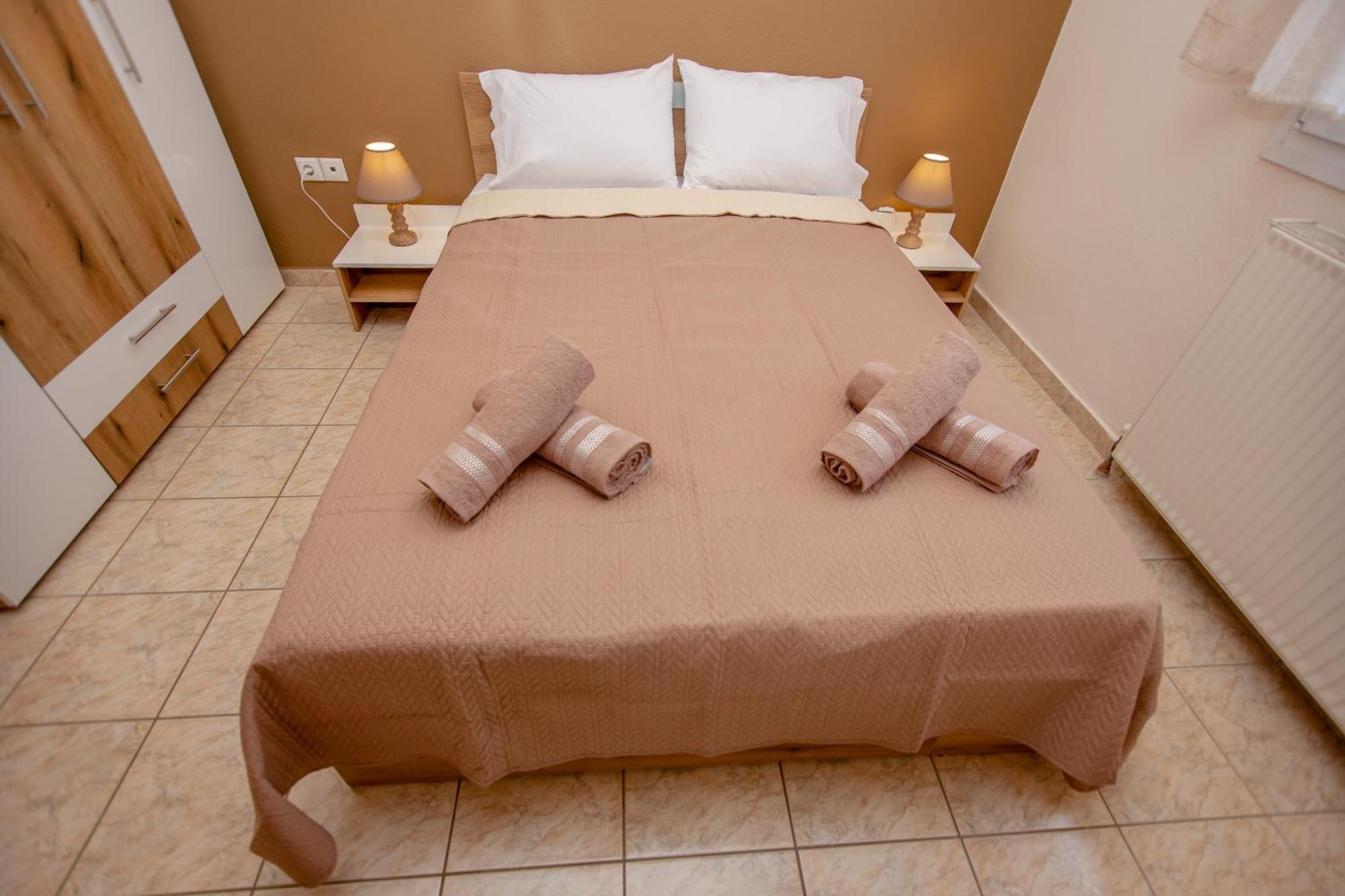 Apartment Theros *